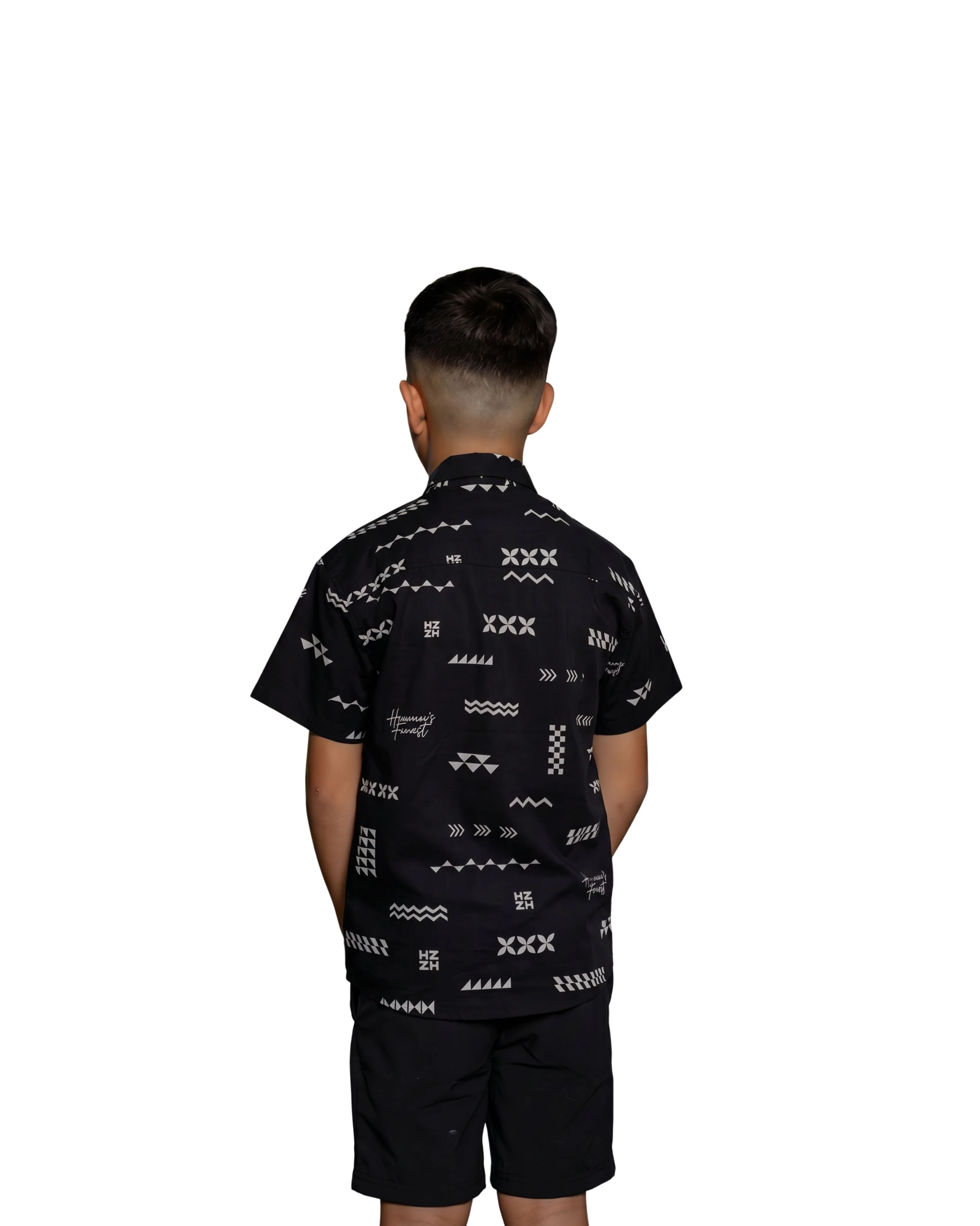 ʻANO KĀPALA KEIKI BLACK & WHITE ALOHA SHIRT - Image 2