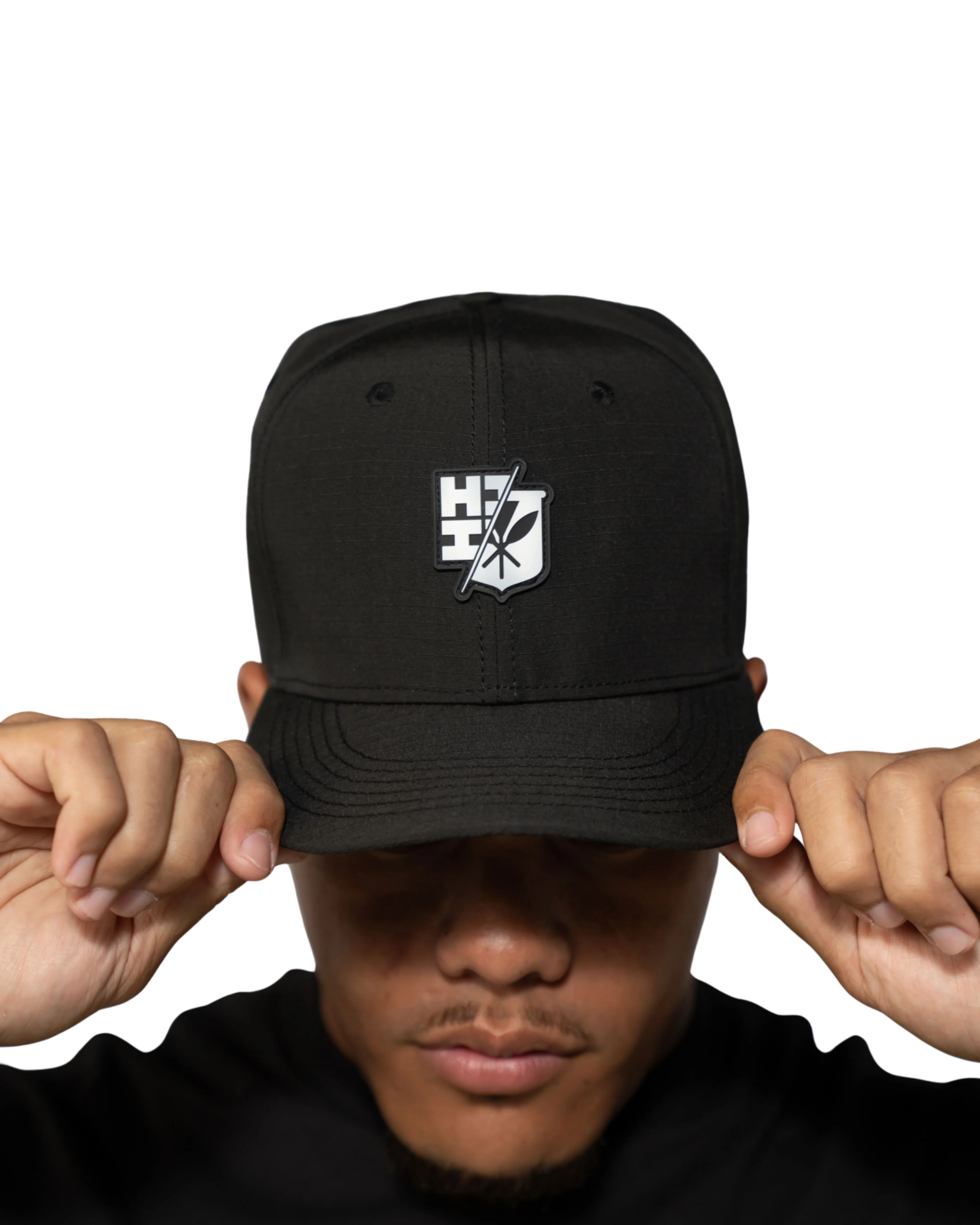 BLACK & WHITE SPLIT LOGO NEOPRENE HAT